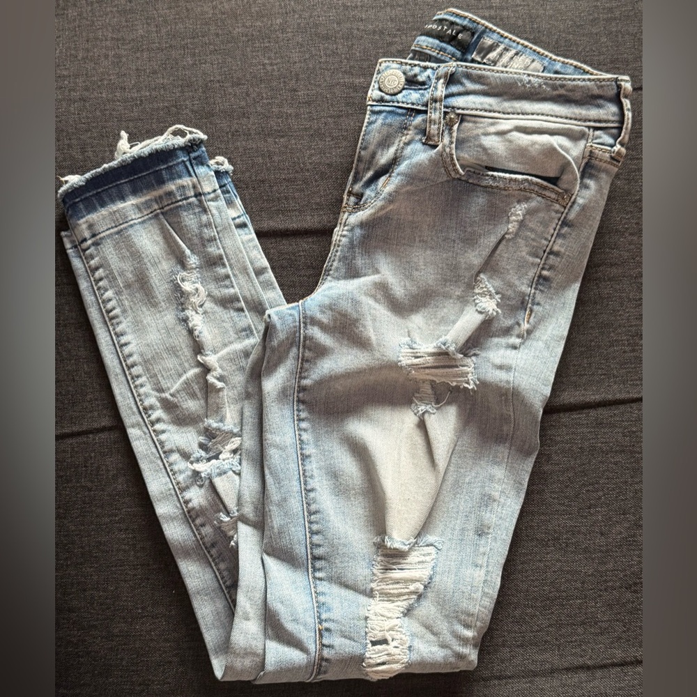 Aeropostale women’s cropped jeggings